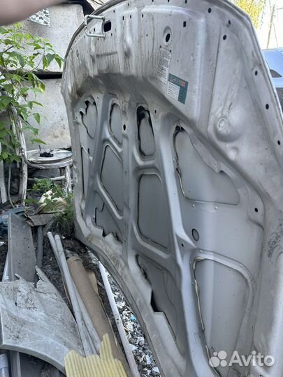 Капот на Honda Crosstour оригинал