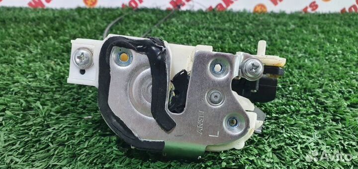 Замок боковой двери задний левый Mitsubishi Lancer