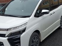 Toyota Voxy 2.0 CVT, 2019, 128 000 км, с пробегом, цена 3 200 000 руб.