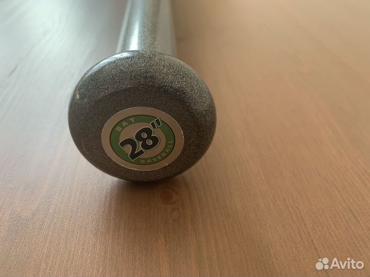 Бейсбольная бита и мяч Wilson