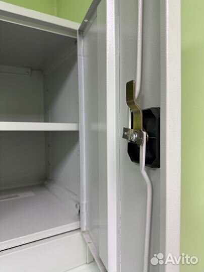 Шкаф металлический