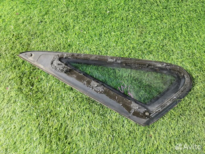 Форточка двери З.П. Saab 900