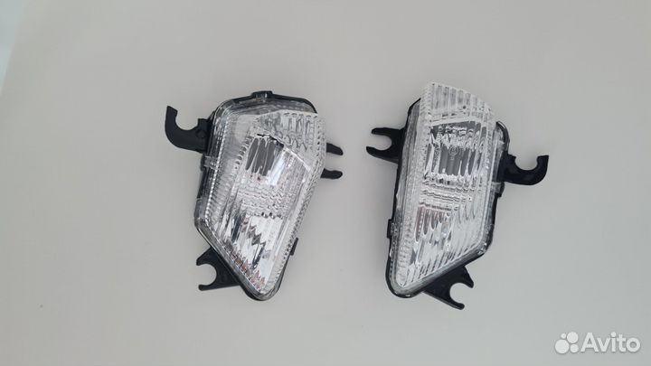 Поворотники передние Kawasaki Z1000X, 11-13