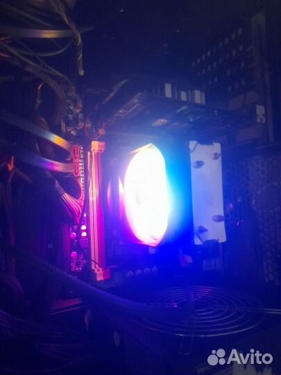 Материнская плата с Процессором + кулер