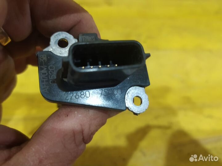 Расходомер воздуха nissan