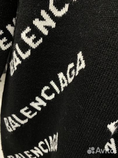 Свитшот balenciaga свитер