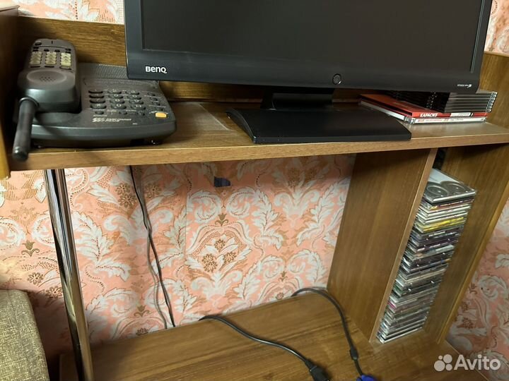 Компьютерный стол