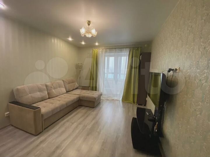 1-к. квартира, 40 м², 8/10 эт.