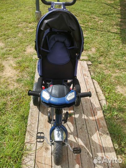 Трехколесный велосипед с родительской ручкой