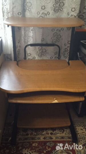 Компьютерный стол