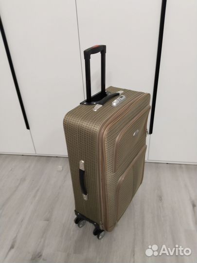 Чемодан на колесах бу