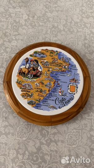 Настенная тарелка