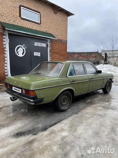 Mercedes-Benz W123 2.0 МТ, 1980, 188 000 км