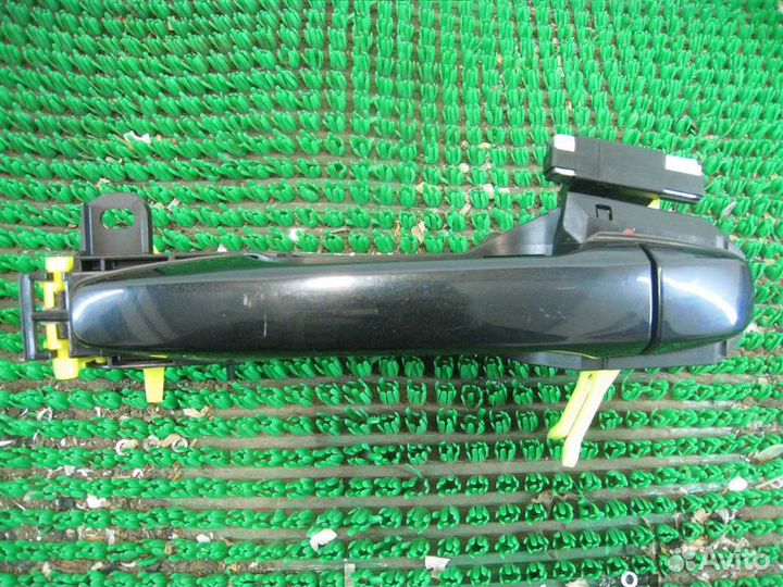 Ручка наружная двери задней левой Toyota Avensis