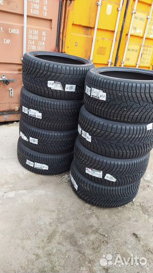 Yokohama W.Drive V905 315/35 R21 и 275/40 R21