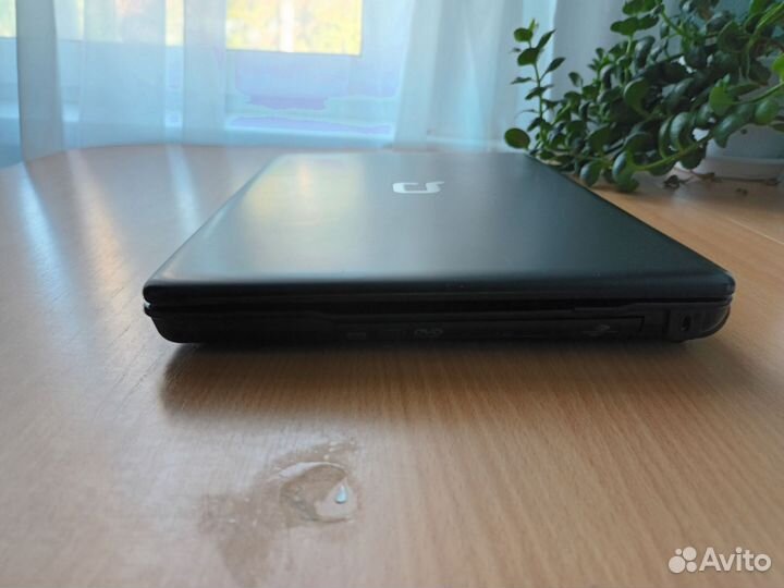 Ноутбук Compaq 615 рабочий