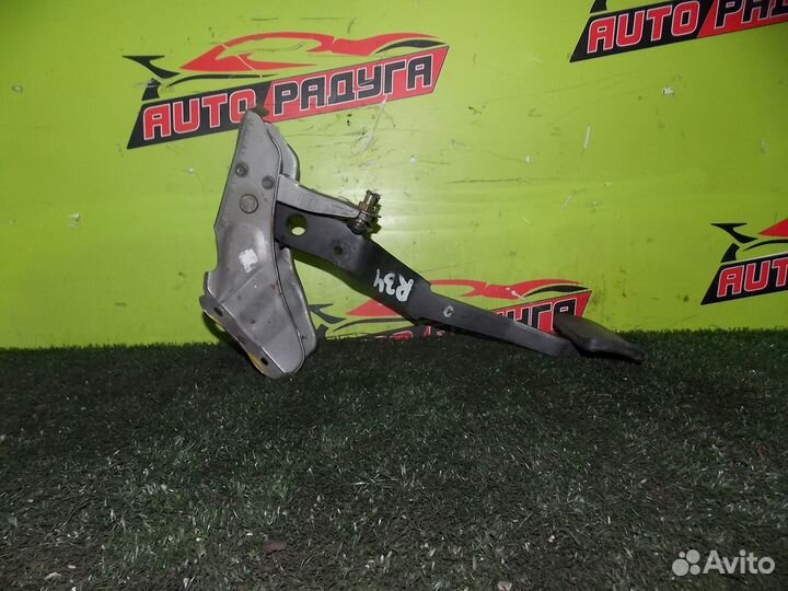 Педаль тормоза nissan ER34, HR34 skyline