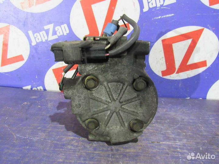 Компрессор кондиционера Mitsubishi Eclipse D52A (1