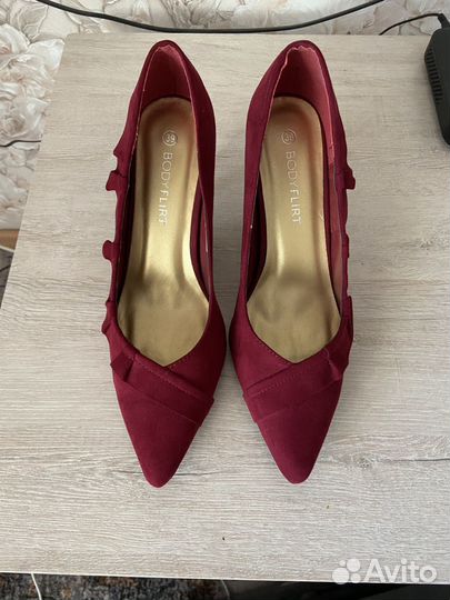 Туфли женские 39,5 размер. Абсолютно новые
