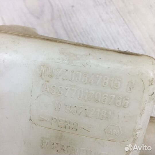 Бачок омывателя Renault symbol