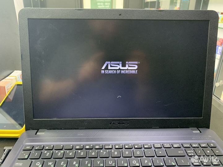 Ноутбук asus