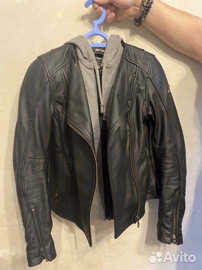 Мото куртка женская