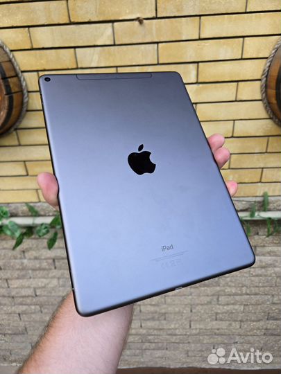 Планшет apple iPad Air 3