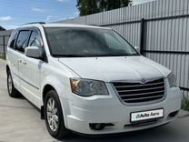 Chrysler Grand Voyager 2.8 AT, 2010, 303 000 км, с пробегом, цена 1 490 000 руб.