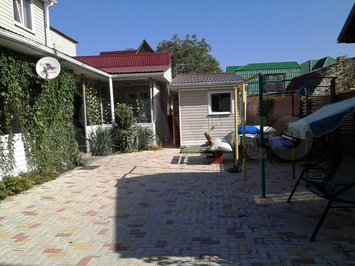 Дом 389 м² на участке 7,5 сот.