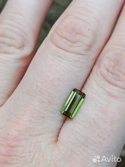 Природный турмалин разные цвета