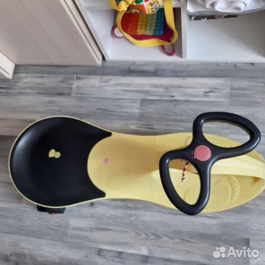 Машинка каталка бибикар