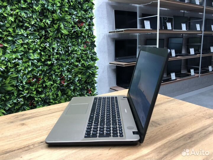 Asus 4 ядра Intel N4200/4gb/SSD 128Gb