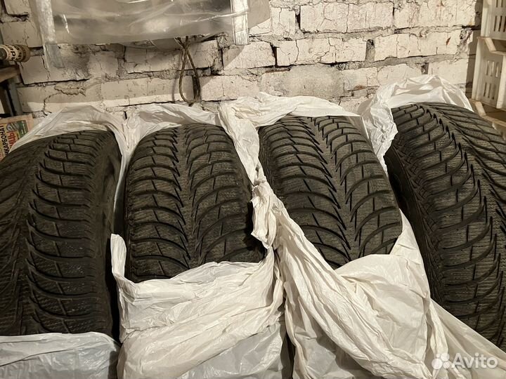 Goodyear UltraGrip Ice+ 215/65 R16 98T