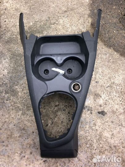 Центральная консоль рено Логан 2