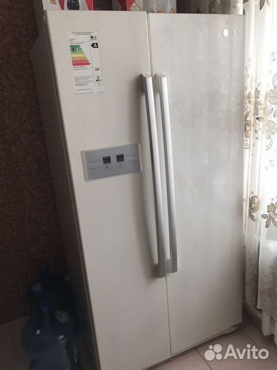 Холодильник LG.Side by Side