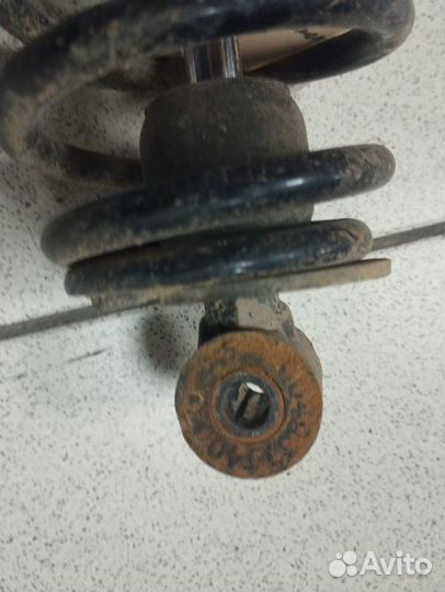 Задний амортизатор Polaris sportsman forest 500