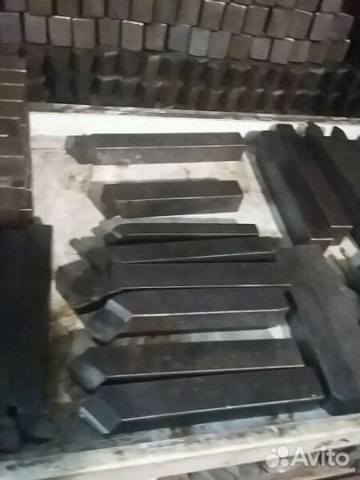 Токарный инструмент