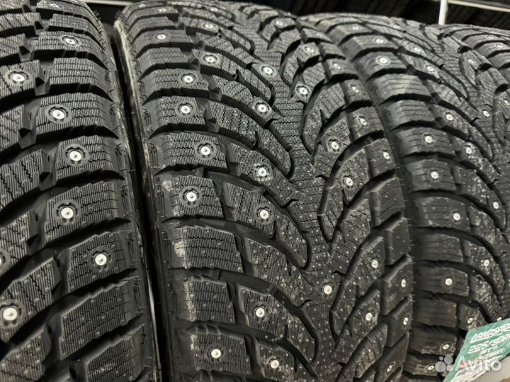 Landspider Arctictraxx 225/60 R17 106