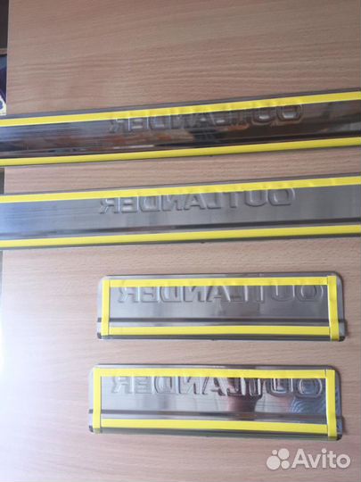 Накладки на пороги Outlander (c 2015) (нержавейка)