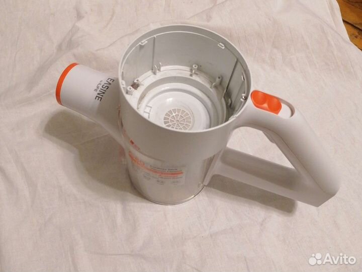 By life G80, Корпус с крышкой для пылесоса