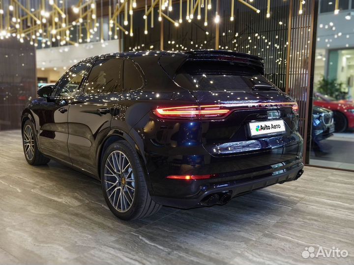 Porsche Cayenne Turbo 4.0 AT, 2018, 110 832 км