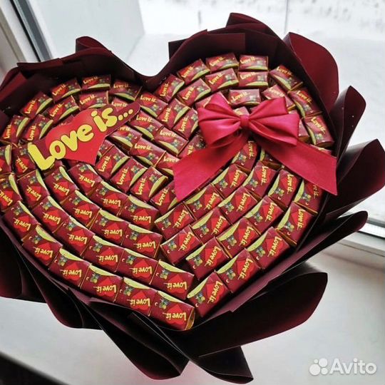 Букет из жвачки love is