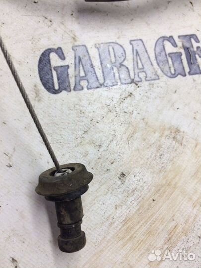 Тросик газа golf 4