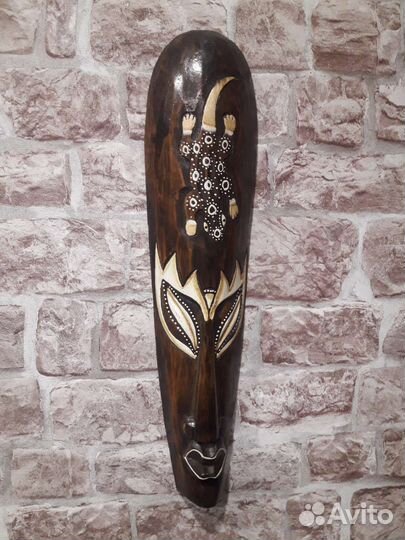 Маска декоративная на стену