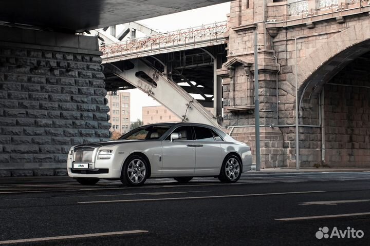 Rolls-Royce Ghost, 2010