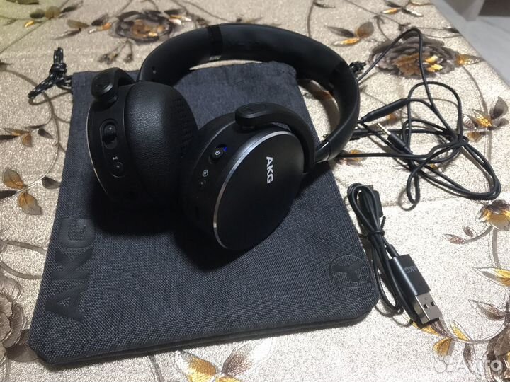 Беспроводные наушники