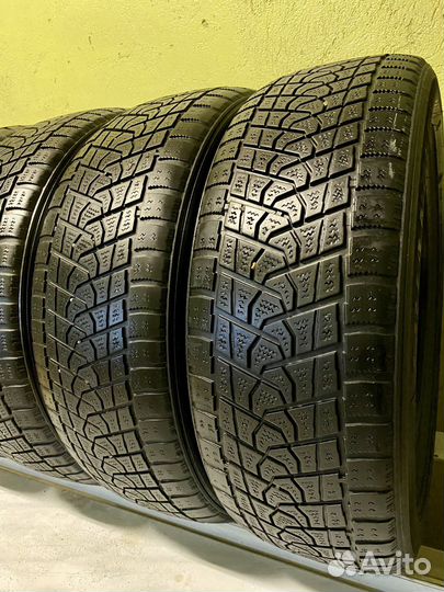 Triangle TR797 235/55 R20 105H