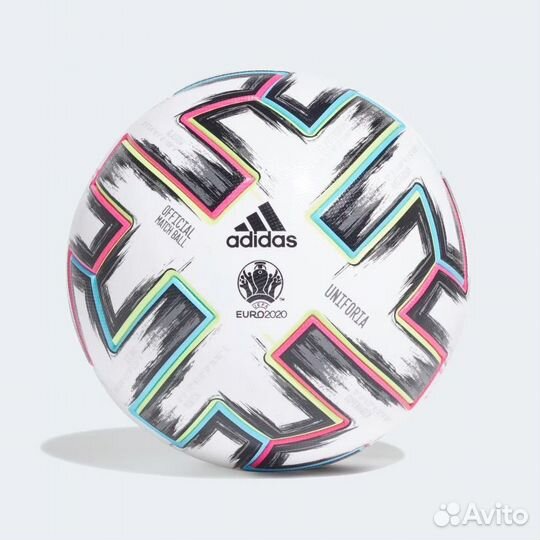 Футбольный мяч adidas uniforia 2020