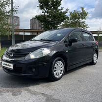 Nissan Tiida 1.6 MT, 2010, 239 600 км, с пробегом, цена 550 000 руб.