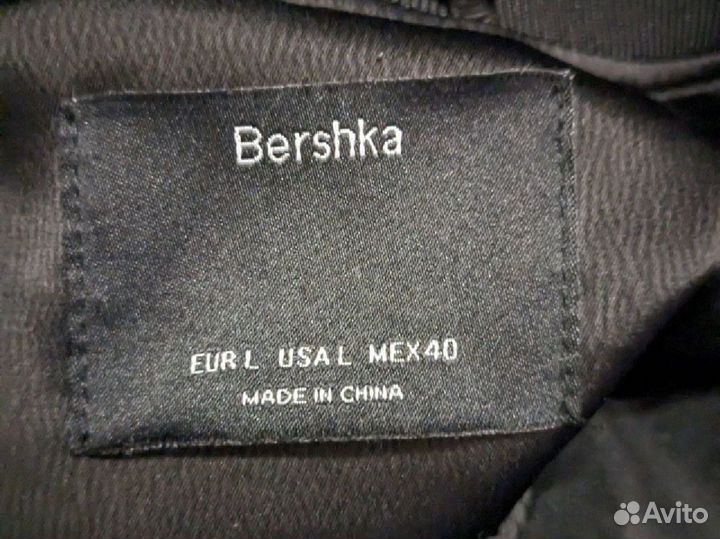 Бомбер bershka